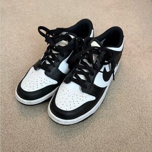 Nike Panda Dunks